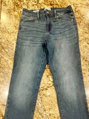 Universal Threads Goods Co.  High Rise Slim Straight Jeans Size 6/28 L